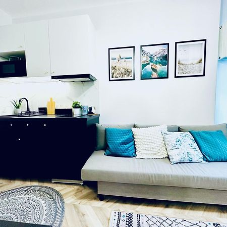 Olivia Apartments - Sloneczny Apartament W Centrum Warszawy, Plac Unii Lubelskiej, Lazienki Krolewskie, Pole Mokotowskie ワルシャワ エクステリア 写真